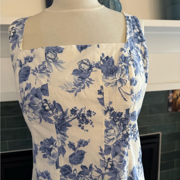 Abercrombie & Fitch Sundress NWT LP Fully lined blue & white floral 98% cotton 🪻 - Picture 5 of 7
